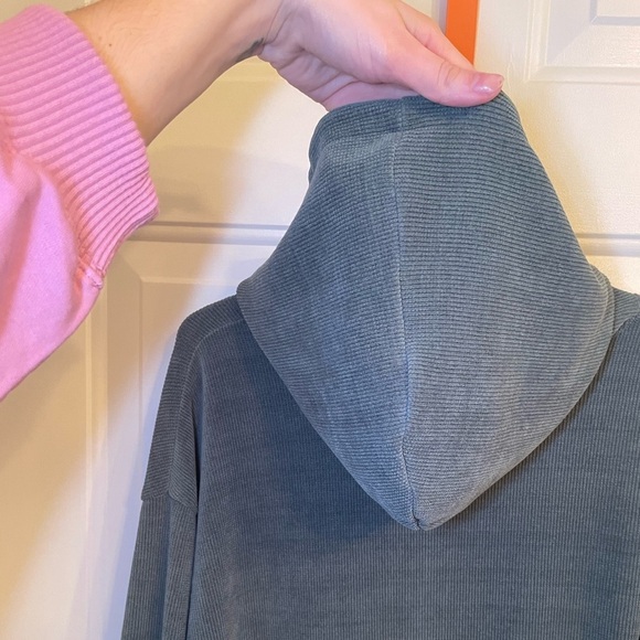 Negative Space Unisex Long Sleeve Ribbed Pull-Over Hoodie, Size Medium Green - Picture 4 of 7